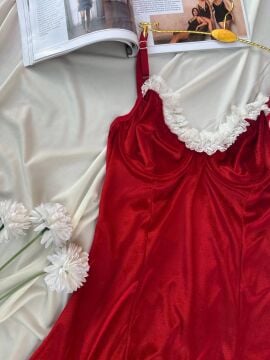 Kadife Askılı Dantelli Babydoll Gecelik - Kırmızı