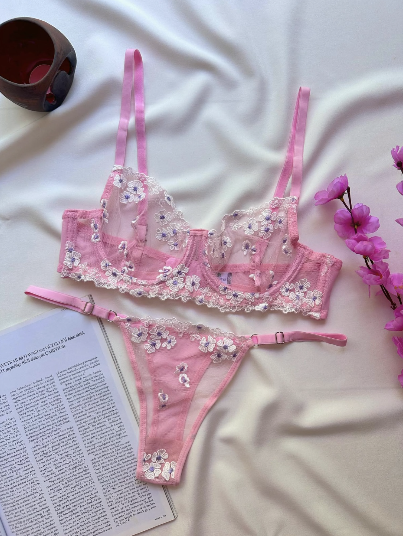 Çiçek Nakışlı Transparan Sütyen & Tanga Takımı - Pudra Beyaz