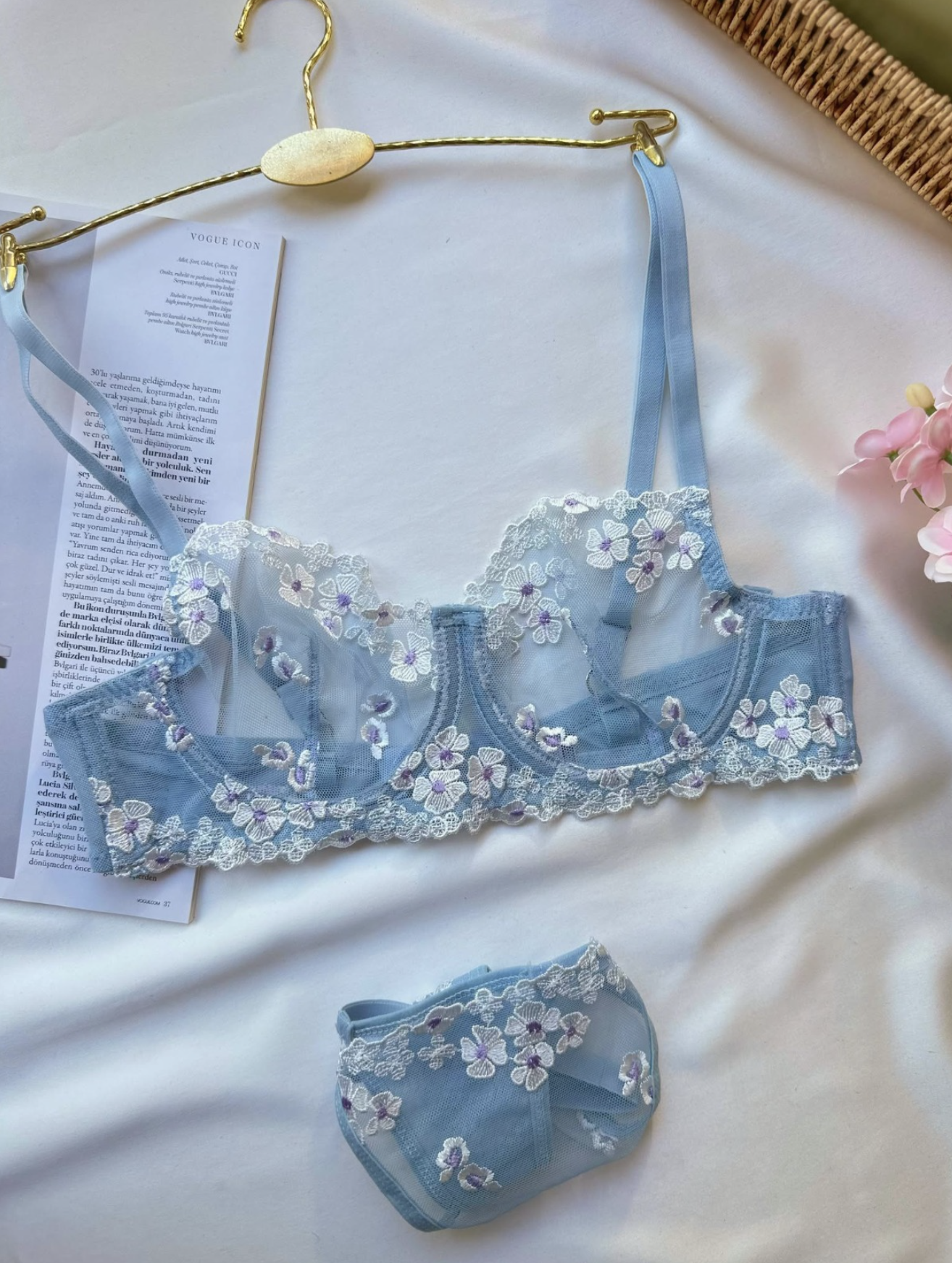 Çiçek Nakışlı Transparan Sütyen & Tanga Takımı - Mavi Beyaz