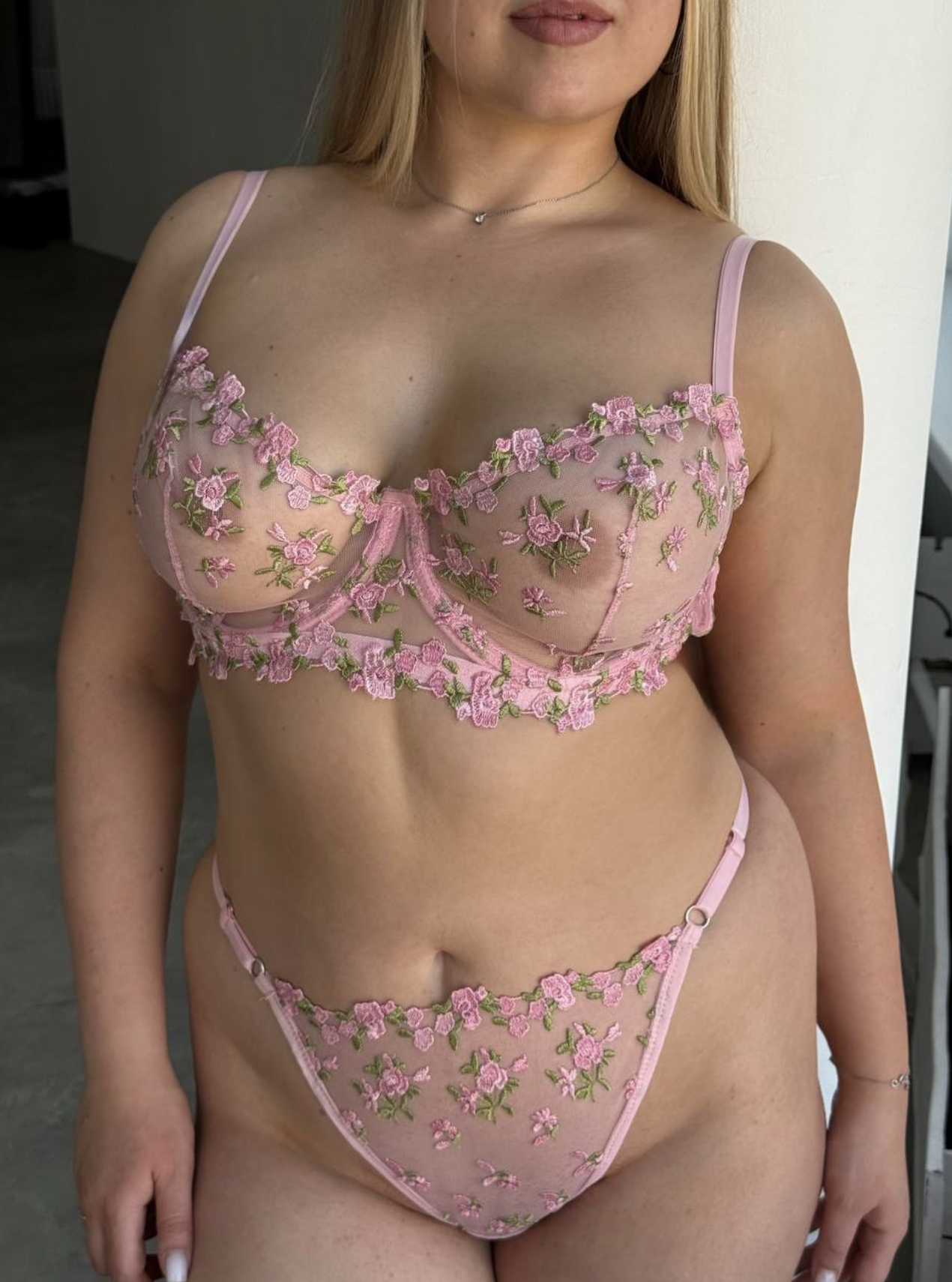 Çiçek Nakışlı Transparan Sütyen & Külot Takımı – C Cup - Pembe