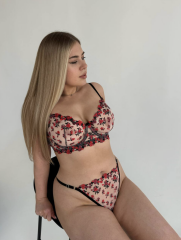 Çiçek Nakışlı Transparan Sütyen & Külot Takımı – C Cup - Siyah Kırmızı