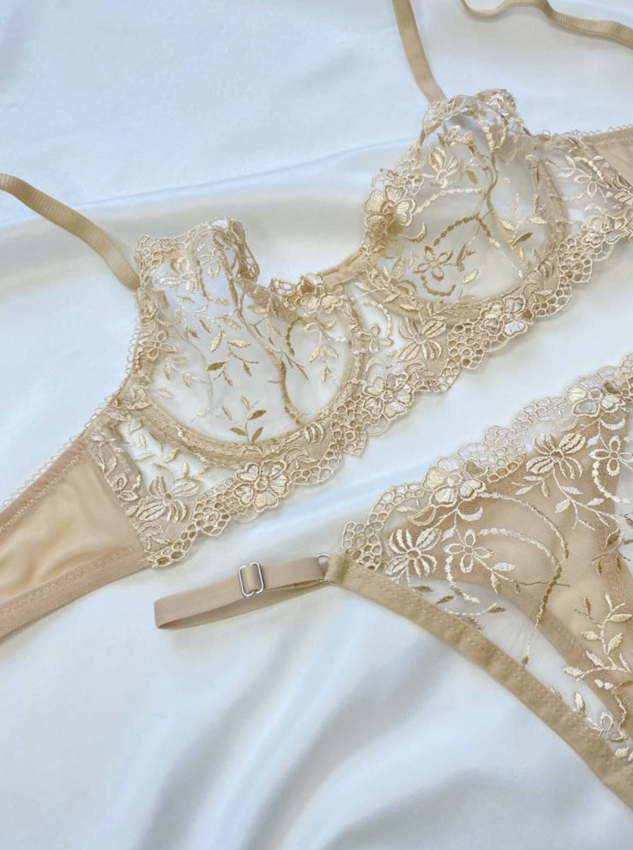 Nakışlı Transparan Sütyen & Külot Takımı - Ten