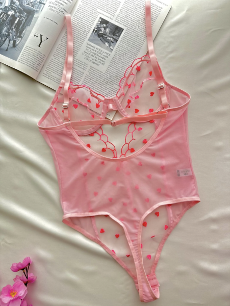Kalp Desenli Balenli Transparan Bodysuit - Pembe