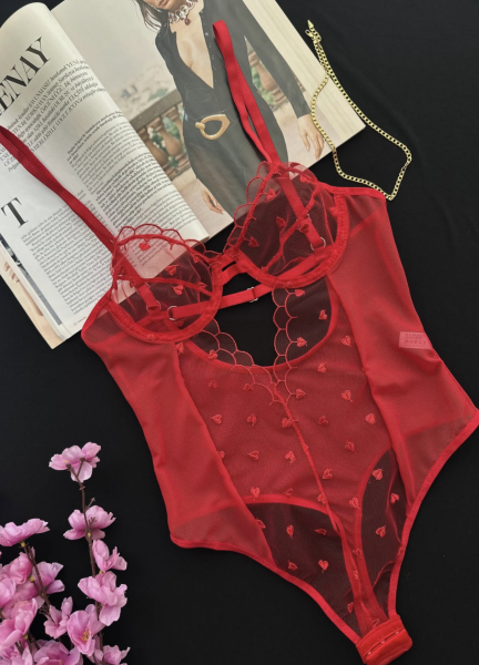 Kalp Desenli Balenli Transparan Bodysuit - Kırmızı