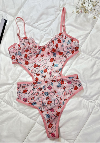 Dantel İşlemeli Balenli Transparan Bodysuit - Öpücük Desenli