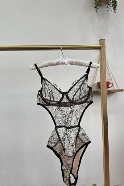 Dantel İşlemeli Balenli Transparan Bodysuit - Ten