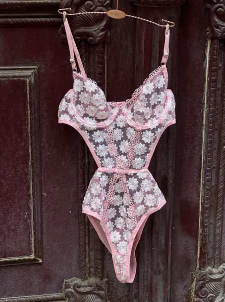 Papatya Nakışlı Transparan Bodysuit - Pembe