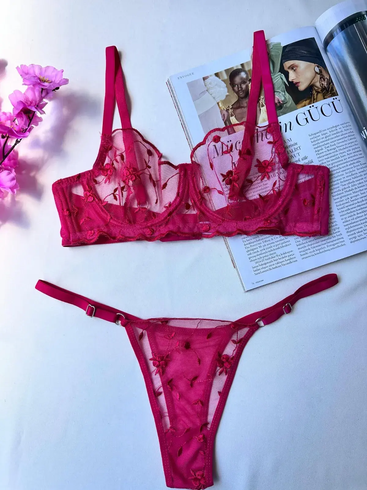 Transparan Dantelli Sütyen & String Takımı – Fuşya