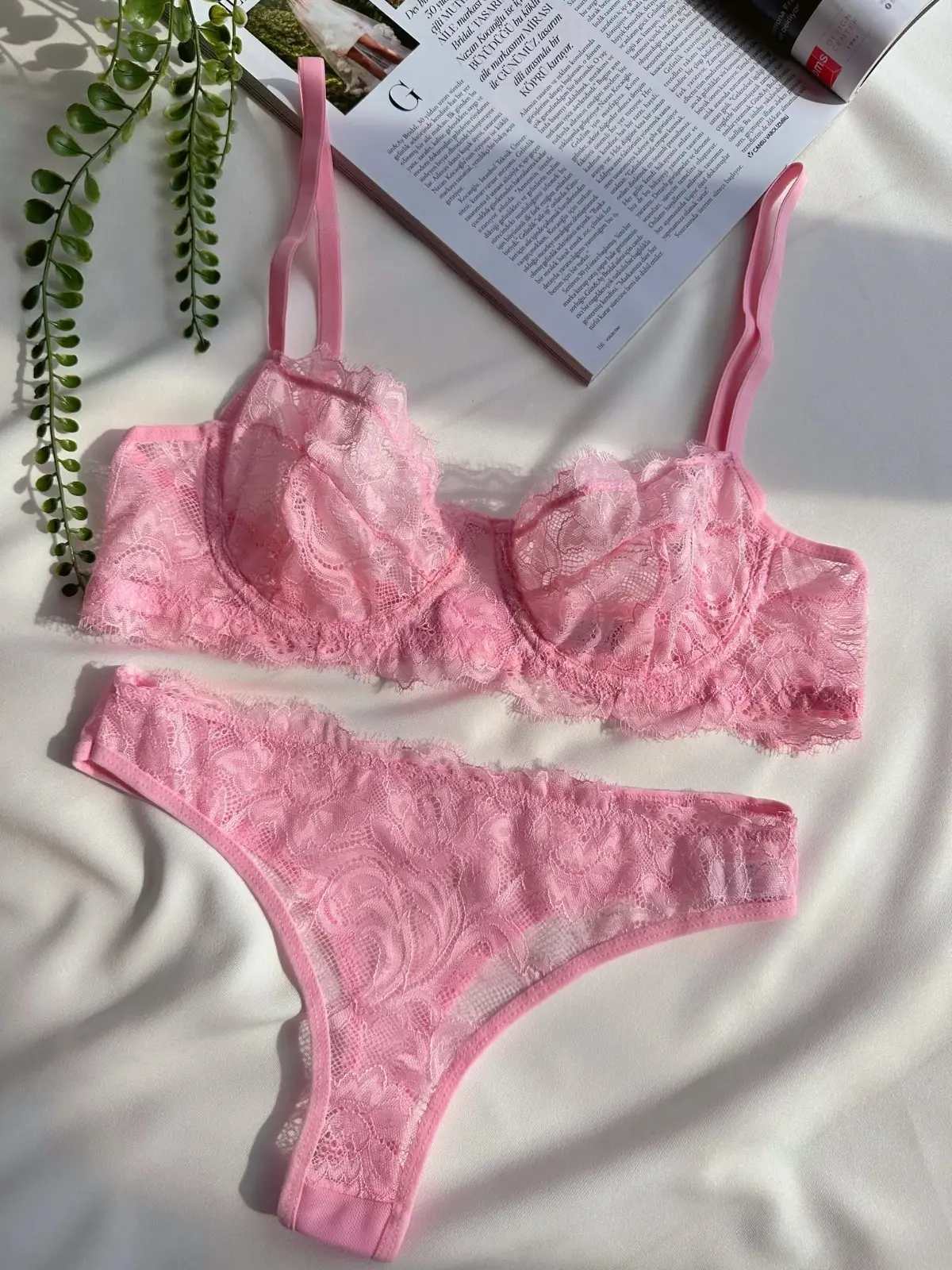 Dantelli Sütyen & Tanga Külot Takımı - Pudra