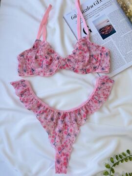 Pinterest Model Tül Sütyen Fırfırlı String Takım - Pudra