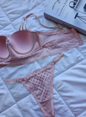 Lotus Modeli Desteksiz B Cup Dantelli Sütyen Külot Takımı - Pudra