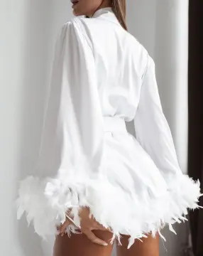 Kuğu Rüyası Lüks Tüy Detaylı Kısa Beyaz Saten Sabahlık