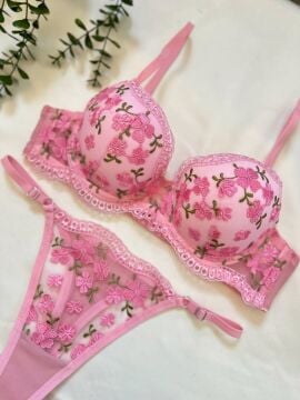 Pembe Yonca Desenli Dantel Sütyen & Tanga Takımı