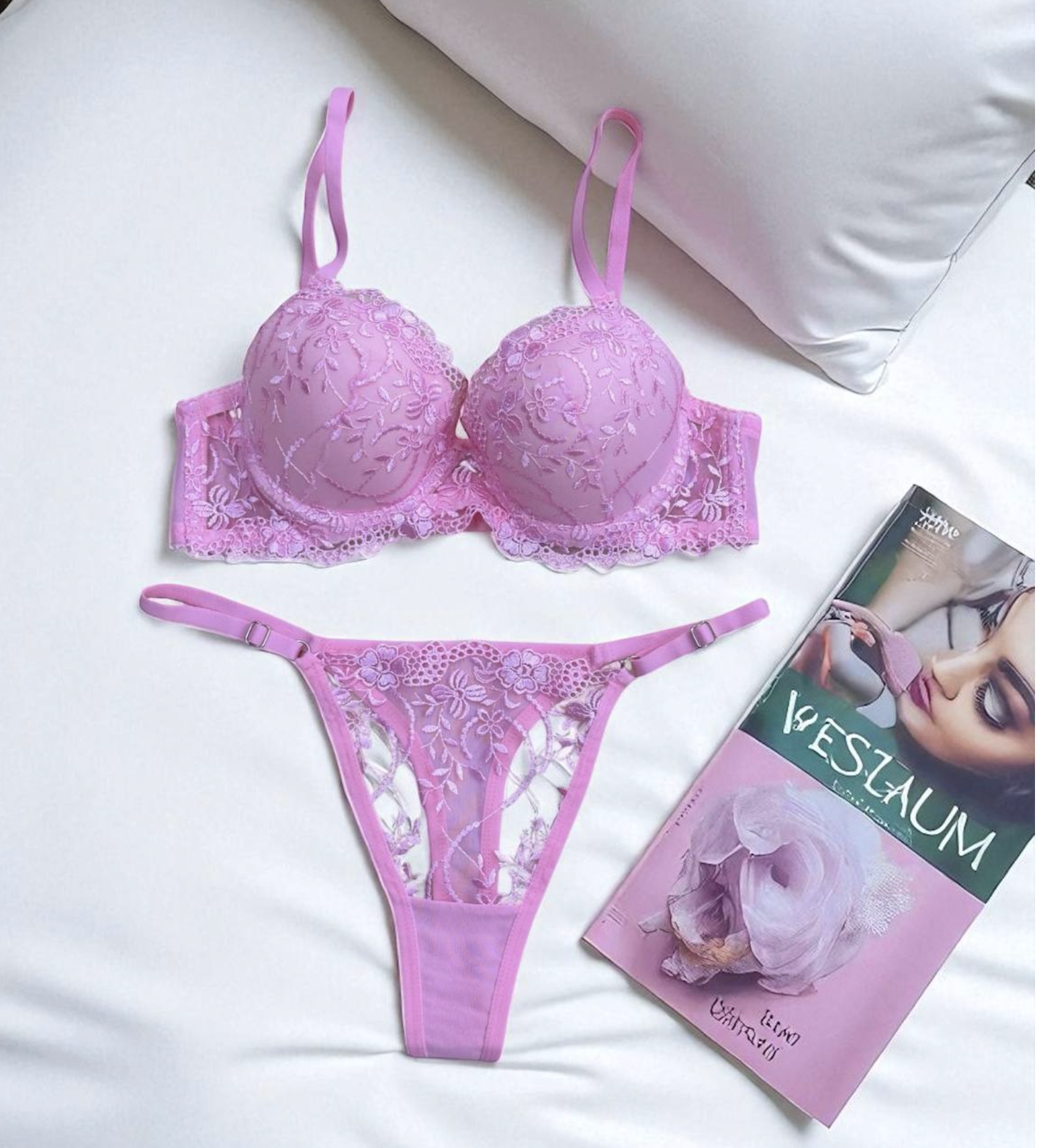 Pembe Çiçek Desenli Dantel Sütyen & Tanga Takımı