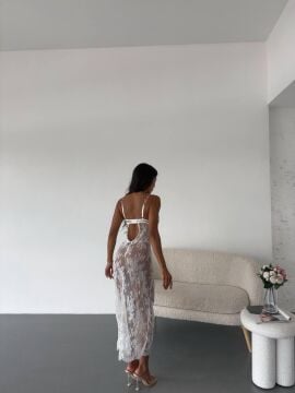 Dantelli Uzun Transparan Çiçek Askılı Fantazi Gecelik - Beyaz