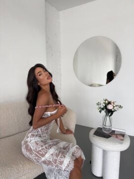 Dantelli Uzun Transparan Çiçek Askılı Fantazi Gecelik - Beyaz