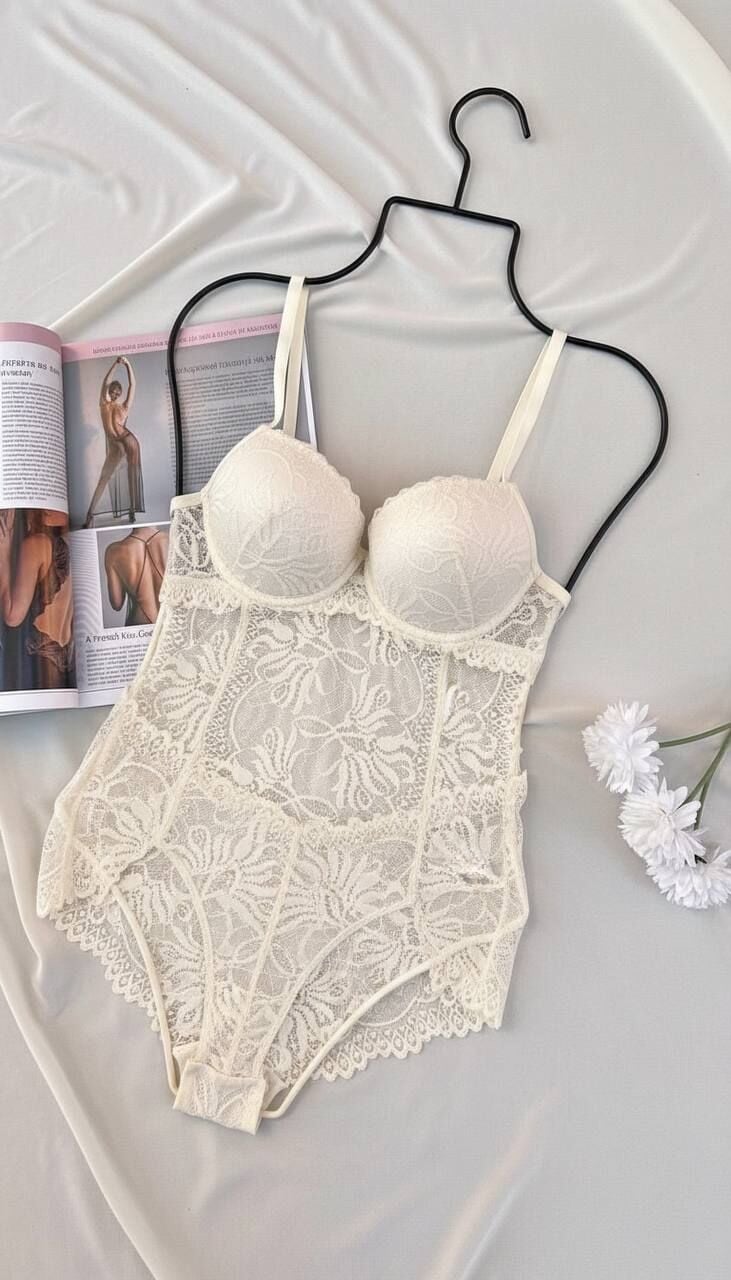 Desteksiz Dolgulu Dantel Bodysuit - Beyaz