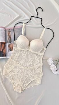 Desteksiz Dolgulu Dantel Bodysuit - Beyaz